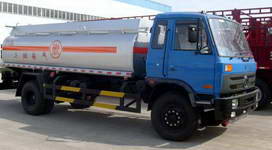 東風(fēng)153油罐車(chē)圖片