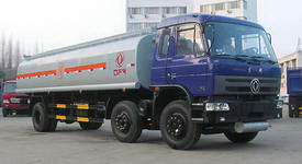 東風(fēng)小三軸油罐車(chē)圖片