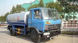 東風(fēng)153灑水車圖片