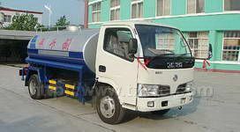 東風(fēng)小金霸灑水車圖片