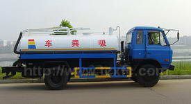 東風(fēng)平頭吸糞車(chē)圖片