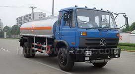 東風(fēng)153化工液體運輸車圖片